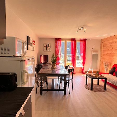 T2 Ensoleille. Terrasse Et Vaste Jardin Commun Lägenhet Cauterets Exteriör bild