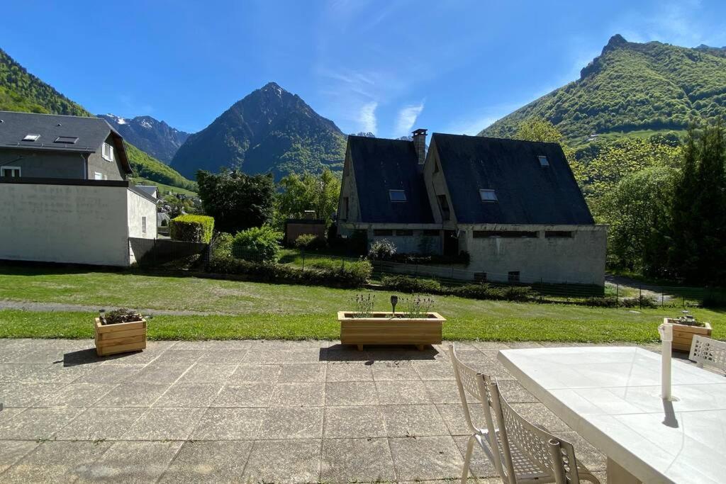 T2 Ensoleille. Terrasse Et Vaste Jardin Commun Lägenhet Cauterets Exteriör bild