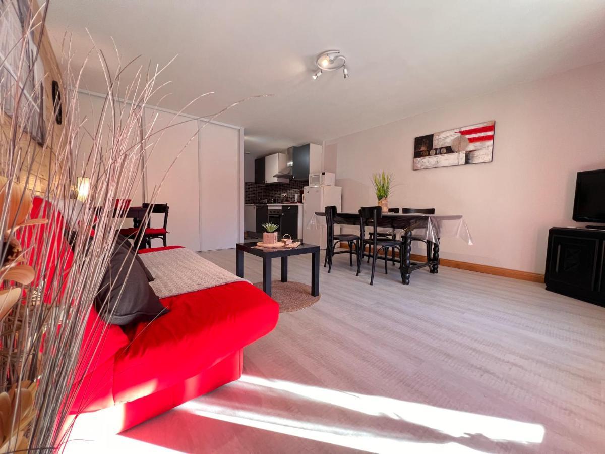 T2 Ensoleille. Terrasse Et Vaste Jardin Commun Lägenhet Cauterets Exteriör bild